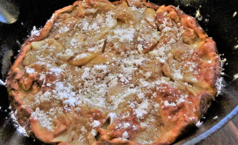 Dutch Baby (Puffed Apple Pancake)