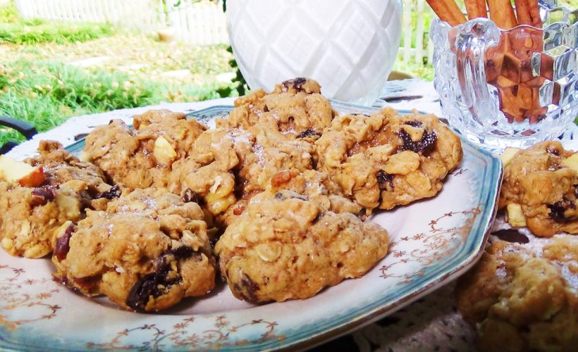 Oatmeal Cookies with Apples, Raisins & Nuts!