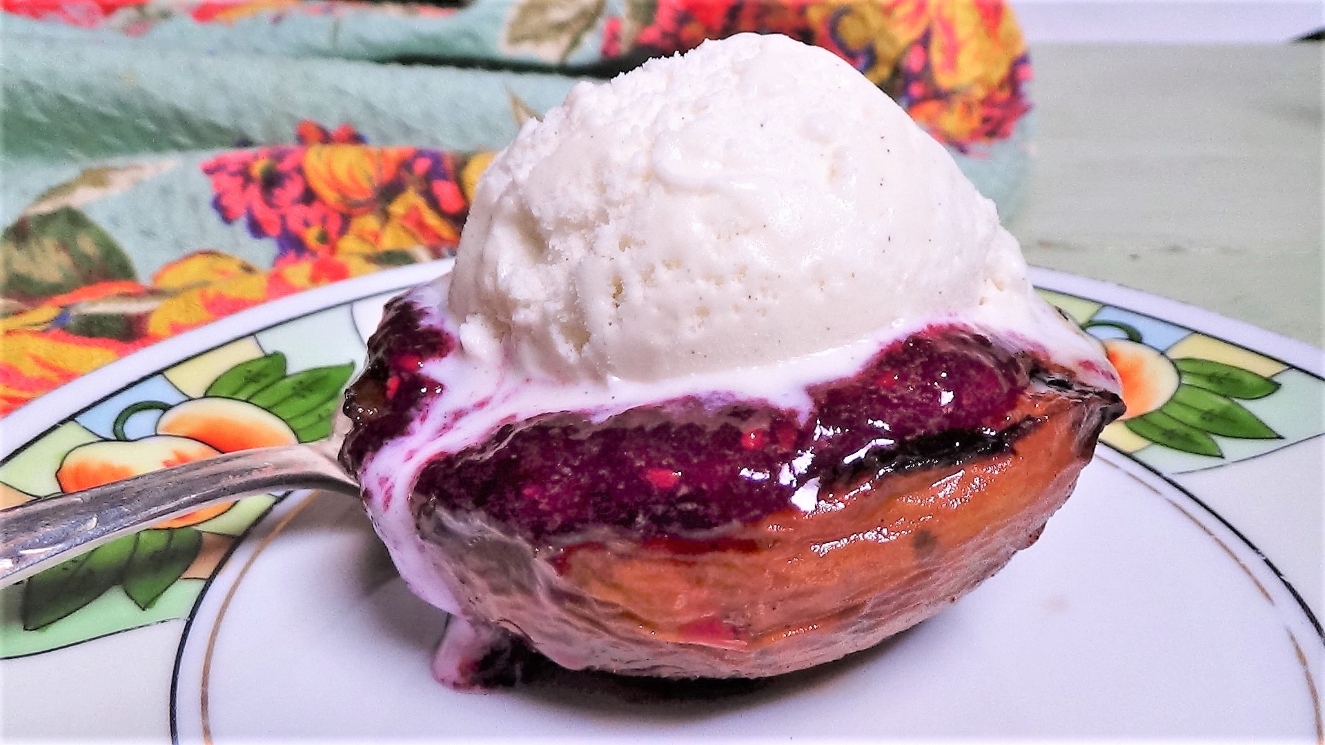 Grilled Peaches with Blackberry Sauce